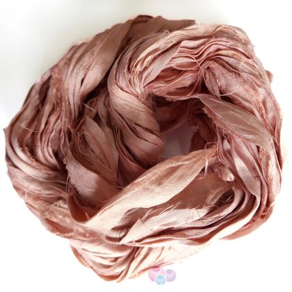 Лента от естествена коприна сари, цвят пепел от рози (1м)