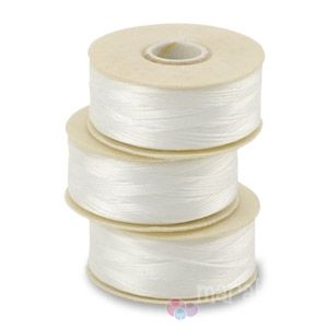 Бяла нишка за плетене и тъкане с дребни мъниста Nymo 0.30мм (1бр)