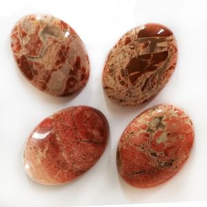 Полускъпоценни камъни - Кабошон от пъстър яспис 