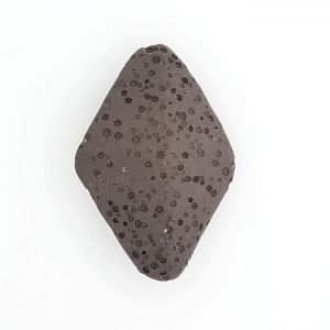 Полускъпоценни камъни - черно мънисто ромб от вулканична лава 32х22мм (2бр)