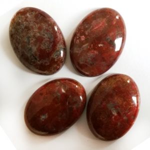 Полускъпоценни камъни - Кабушон от ахат