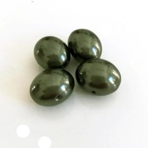 Овална седефена перла - тъмнозелена 10х13 мм (4бр)