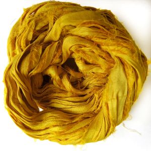 Лента от естествена коприна сари, цвят горчица (1м)